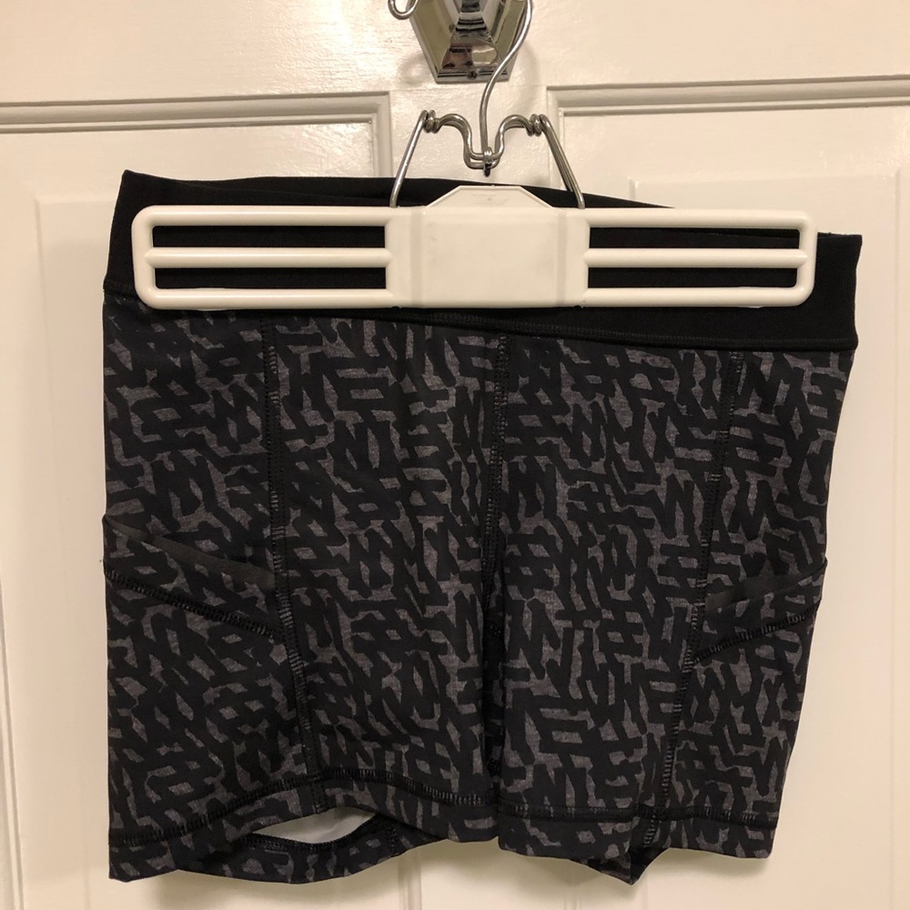 Lululemon spandex with pockets